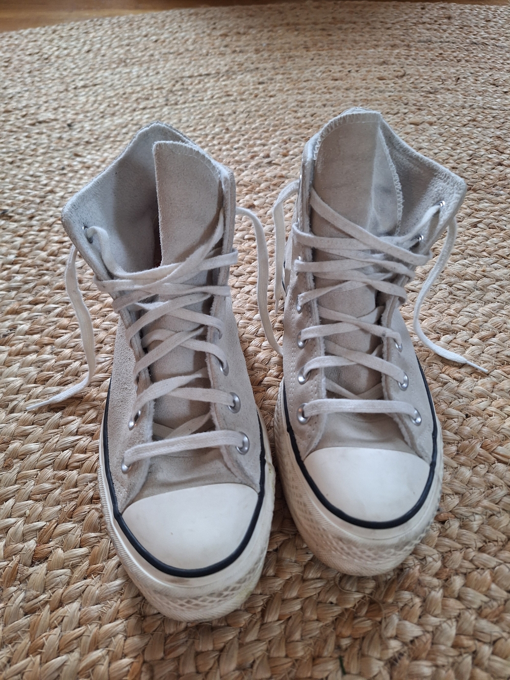 Womens Converse High-Top Sneakers in Light Gray and White Allstar Platform
